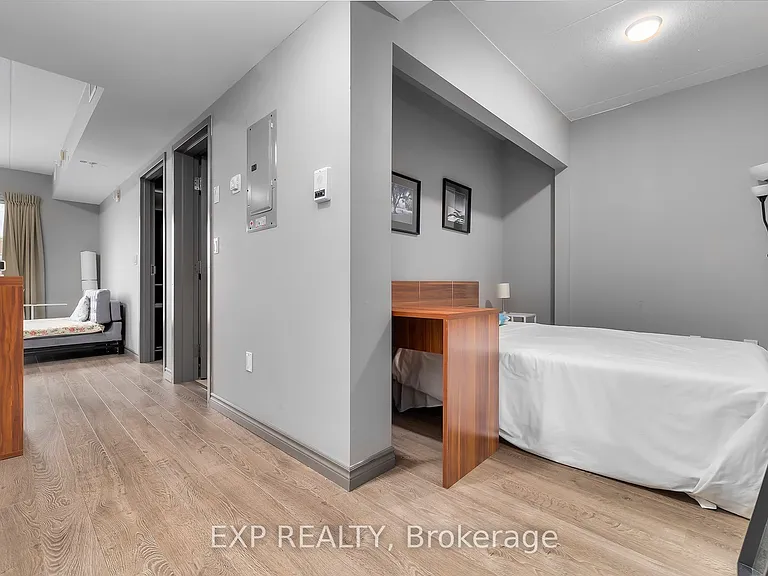 321 Spruce St #211 — Photo 6