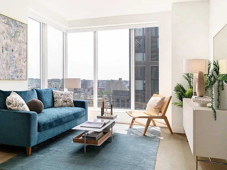 17 Hanover Pl #14D — Photo 4