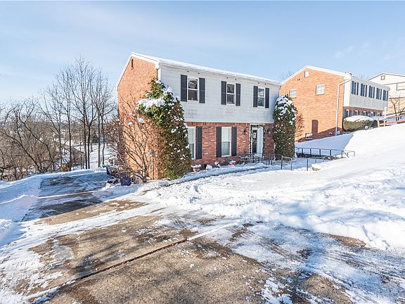 3rd image of 1325 Pesavento Dr