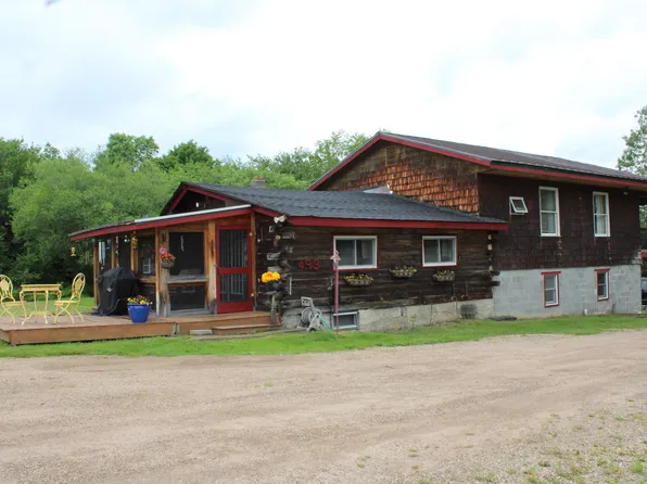 493 Soucy Rd, Saranac, NY 12981