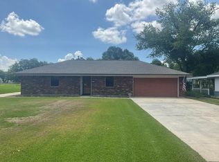 7000 Terrell St, Groves, TX 77619