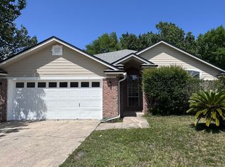1836 Harbor Island Dr, Fleming Island, FL 32003