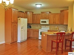 1321 Deer Meadows Rd, Sevierville, TN 37862