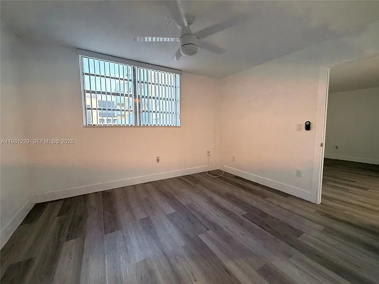 5050 NW 7th St #511 — Photo 13