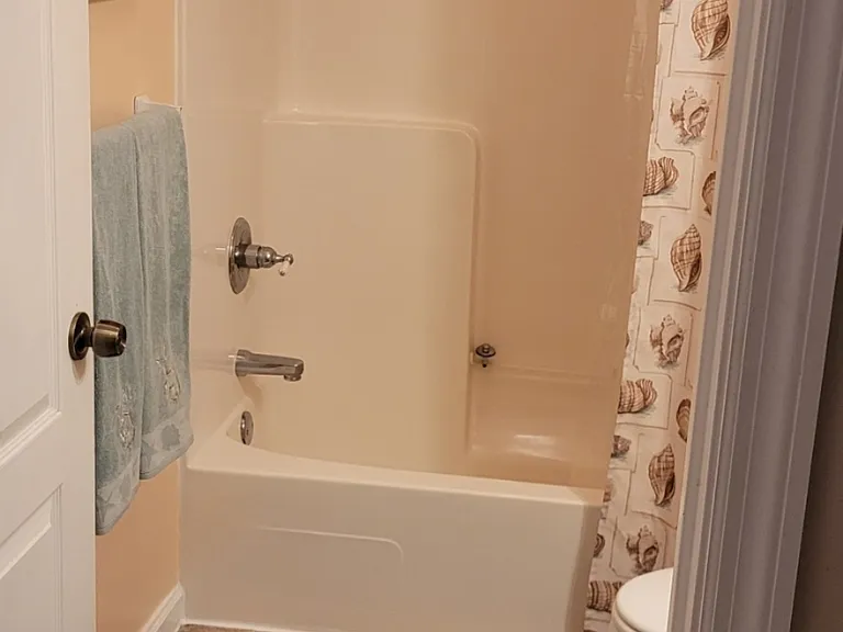 9157 Sunshine Dr — Photo 3