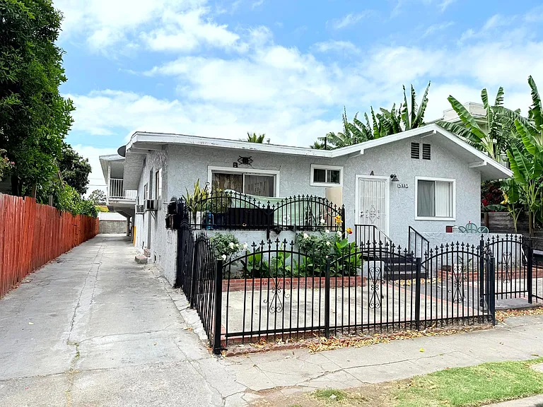 5440 - 5442 Lemon Grove Av — Photo 14