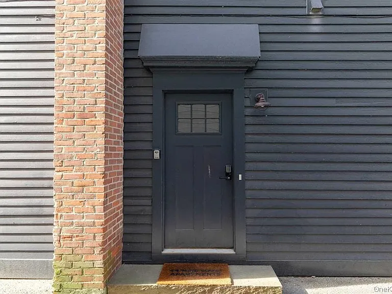 44 Main St #2 — Photo 3