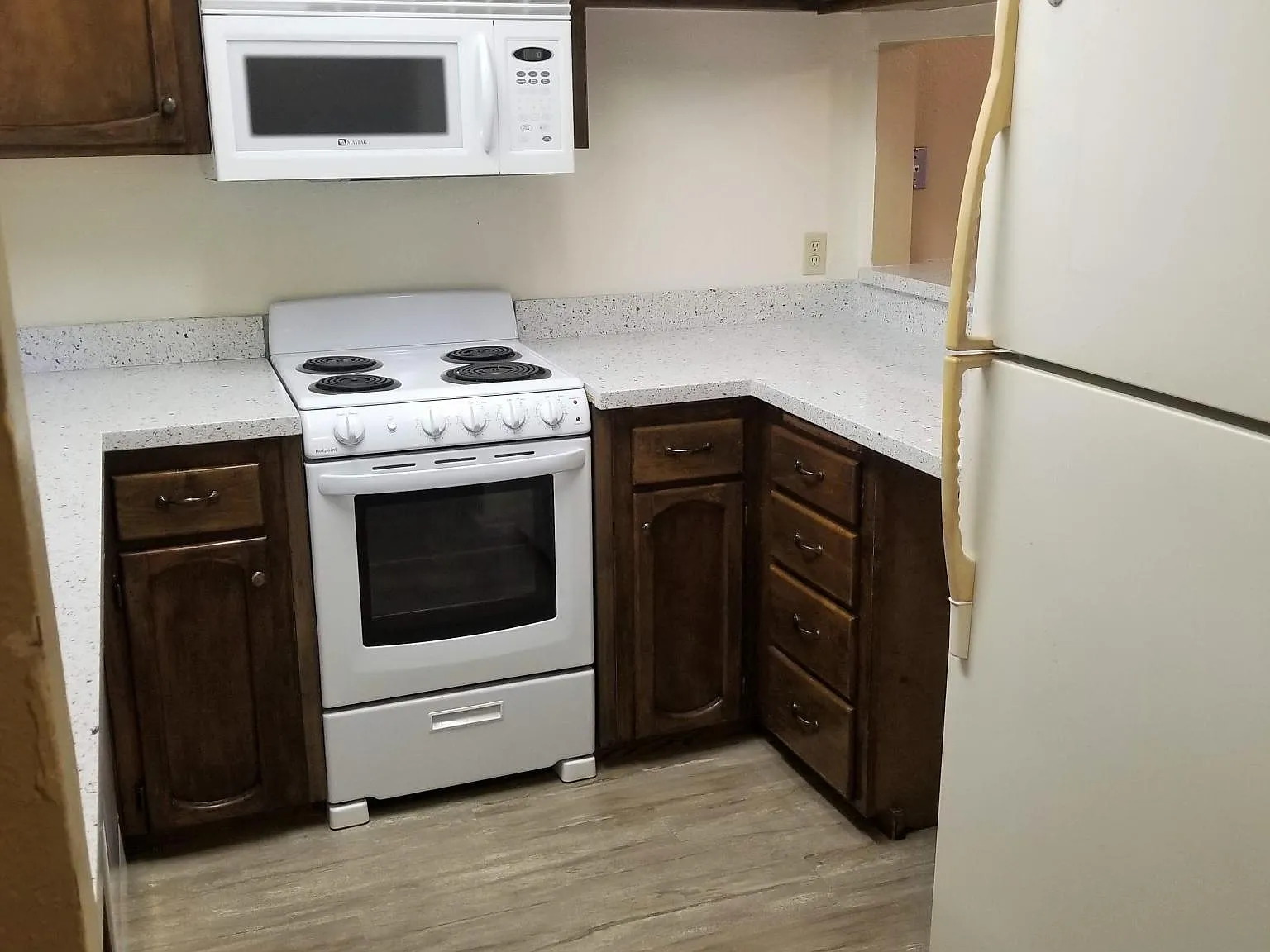 2 bed, 878 sqft, $2,250 — Photo 3
