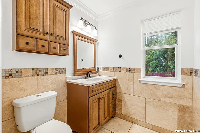 902 Amber Knl — Photo 13
