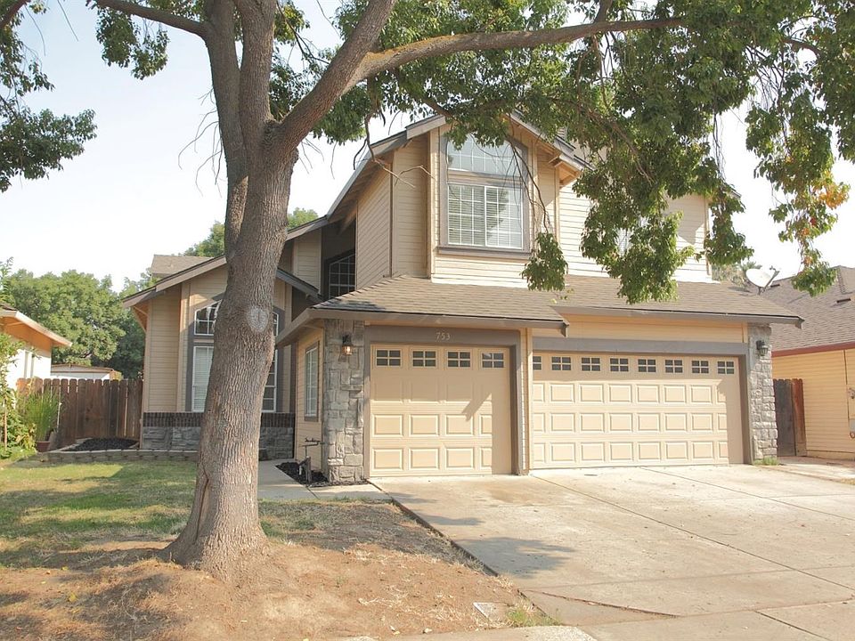 1st image of 753 Waddell Way