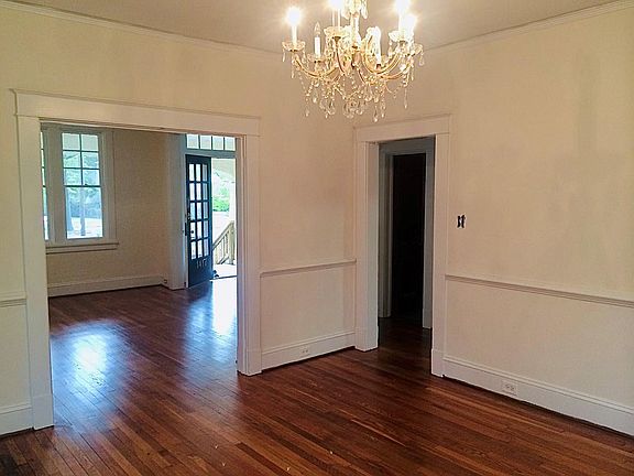4th image of 1417 W Laburnum Ave