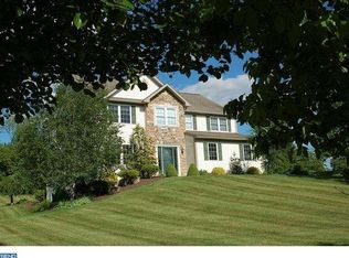 526 Maple Grove Rd, Mohnton, PA 19540