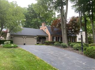 2701 Barfield Dr SE, Grand Rapids, MI