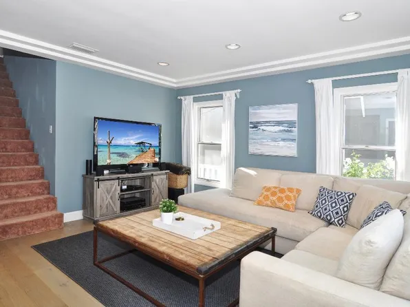 238 Nieto Ave, Long Beach, CA 90803