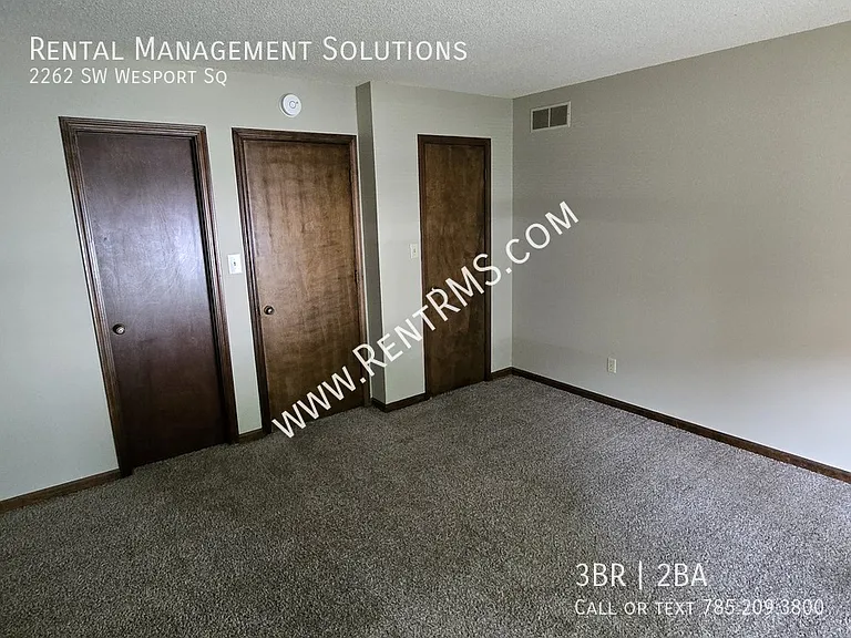 2262 SW Westport Sq — Photo 6