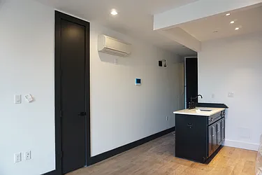 Rented by Rennit Inc.