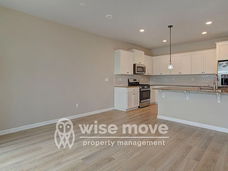 811 SW 4th Ave — Photo 11