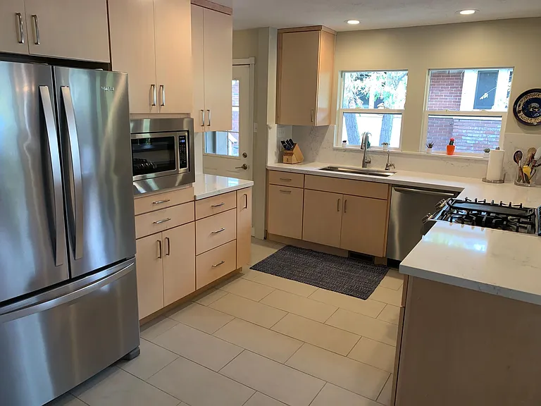 1441 E Michigan Ave — Photo 10