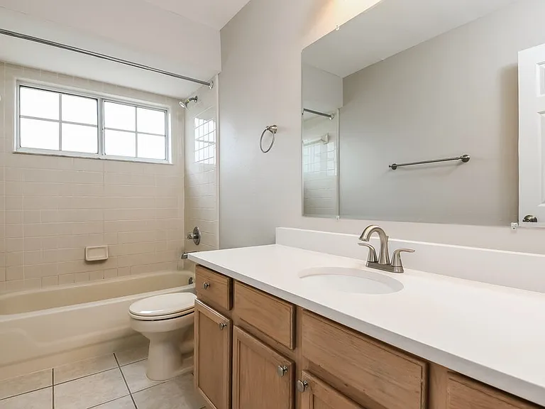 2603 Spring Hill Dr — Photo 15