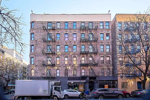 Rented by Keller Williams NYC | media 16