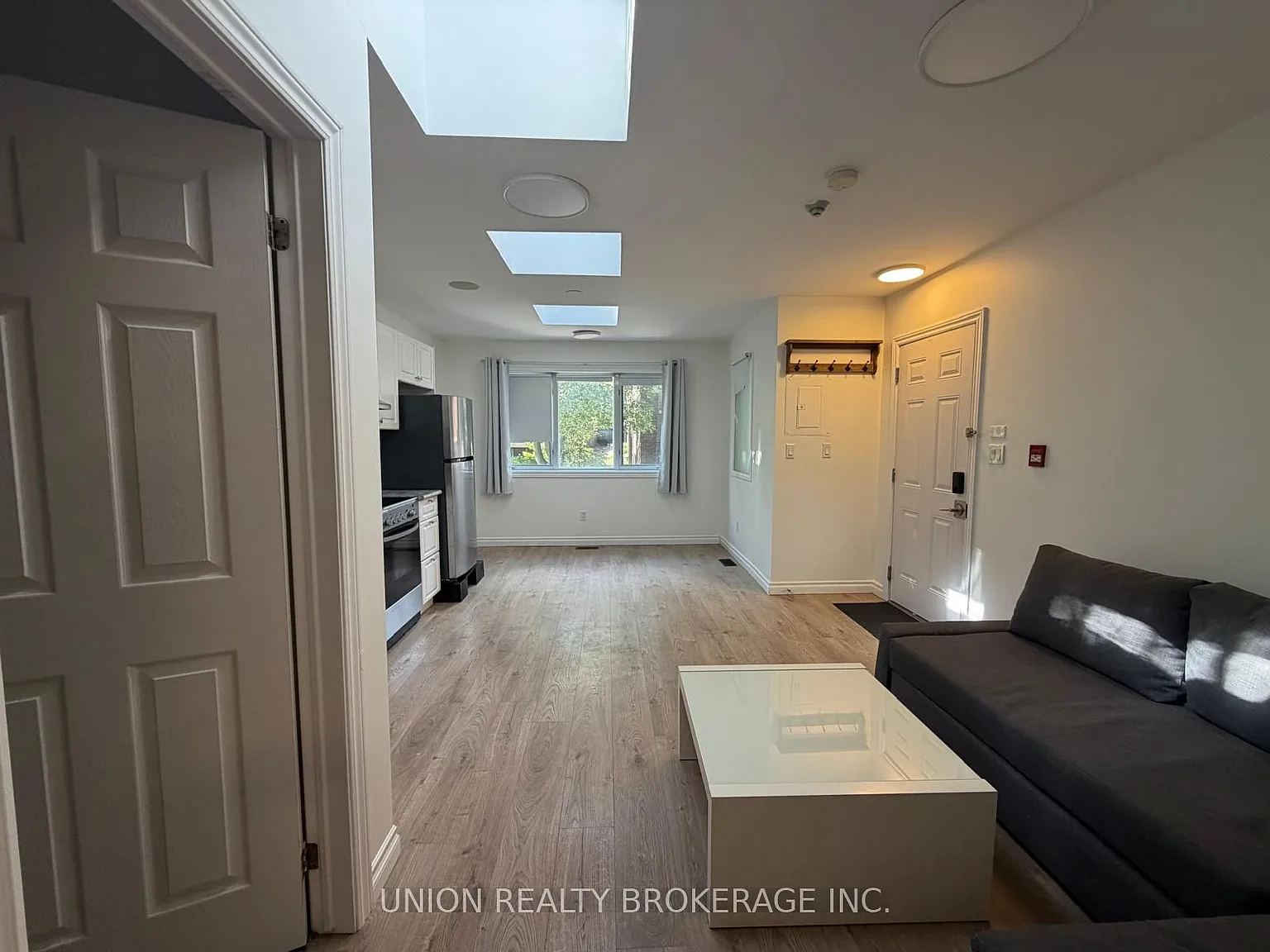 1 bed, $2,200 — Photo 2