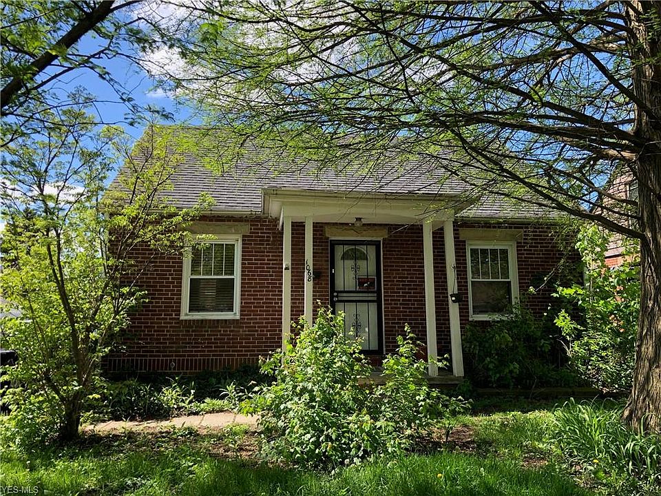 1st image of 1068 Lindsay Ave