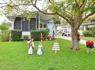 3216 Myakka River Rd, Tavares, FL 32778