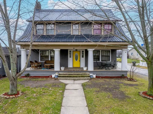 903 S Cavin St, Ligonier, IN 46767
