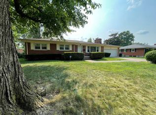 1504 Vivian Ln, Louisville, KY