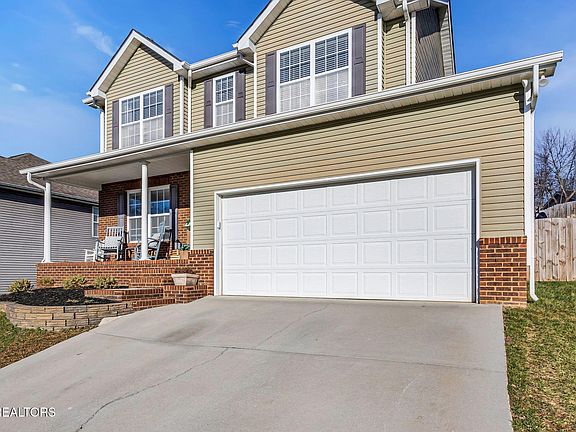 5th image of 4929 Falling Star Ln