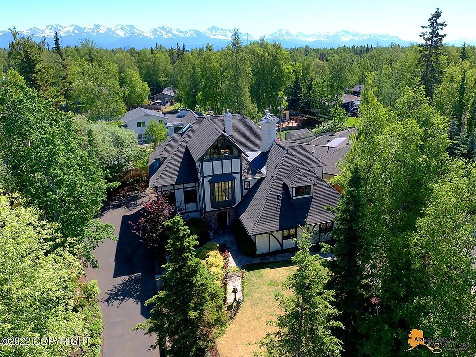 1st image of 2111 Atwood Dr