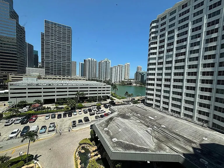 825 Brickell Bay Dr #847 — Photo 20