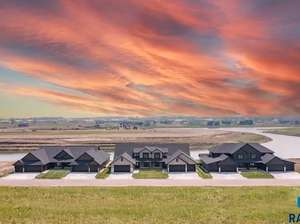 1107 E Thompson Pl, Tea, SD 57064