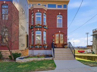 3003 Riverside Dr, Cincinnati, OH 45226