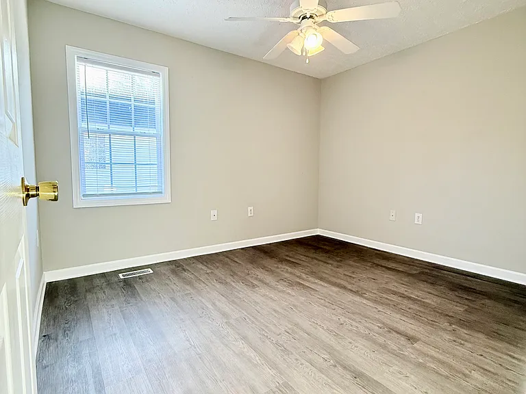 52 Linsey Ct — Photo 48