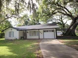 1614 North Rd, Lake Jackson, TX 77566