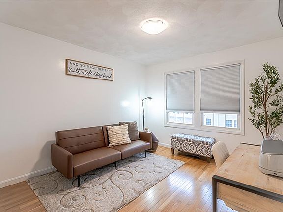 5th image of 881 Greenwich Ave #24
