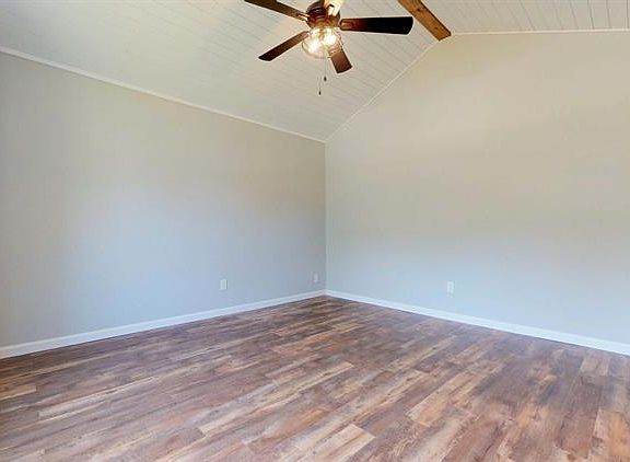 2nd image of 1102 Overton Pl