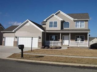 1409 Aspen Dr, Washington, IL 61571