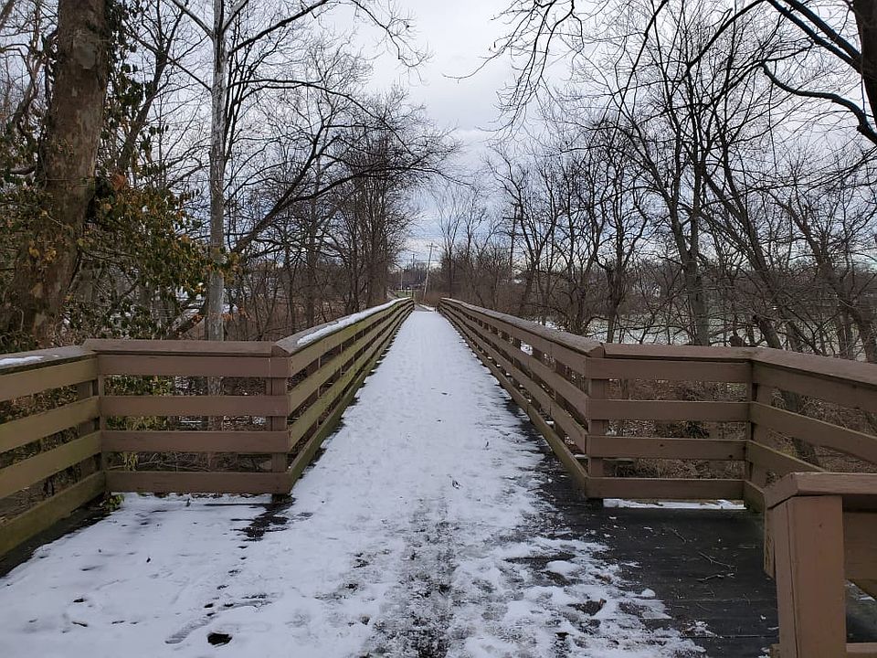 Bridge directly behind 130 E