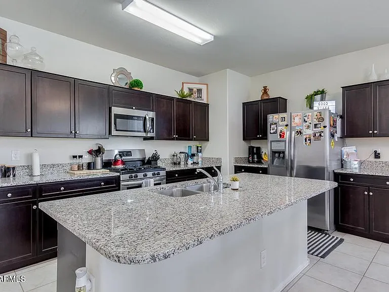 3138 N 303rd Dr — Photo 9
