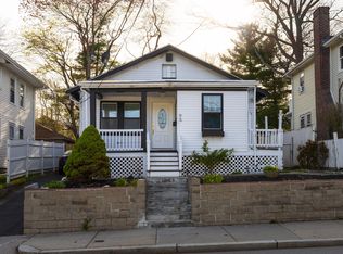 95 Wood Ave, Hyde Park, MA 02136