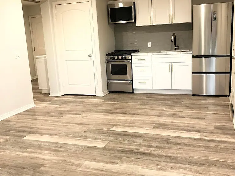 22120 Barrington Way #B — Photo 2