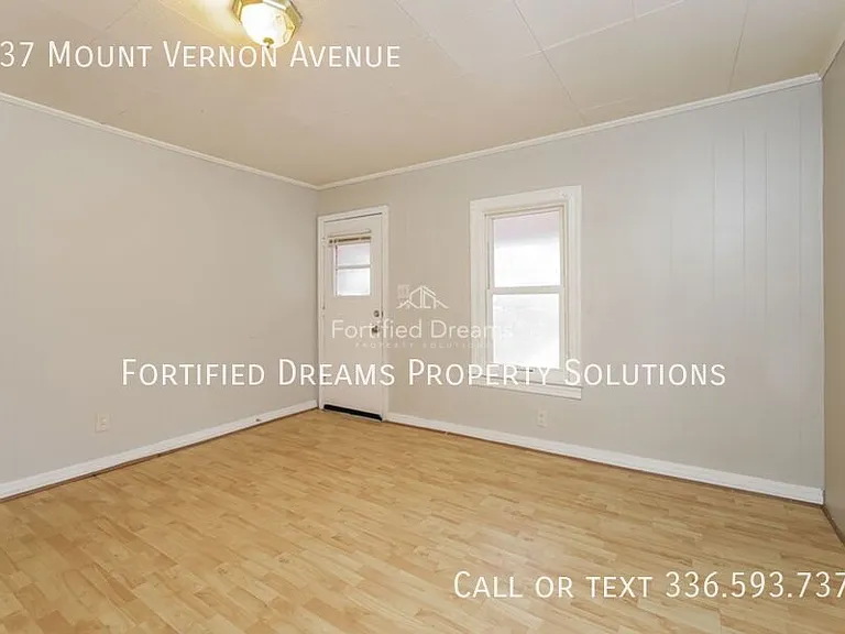 637 Mount Vernon Ave — Photo 9