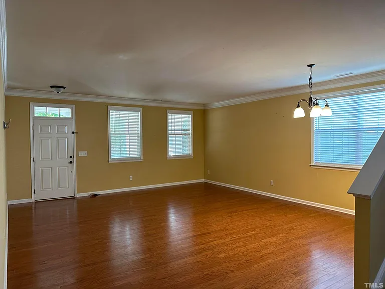 213 Bikram Dr — Photo 29