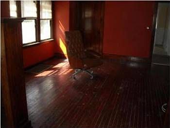 2nd image of 1708 S Overton Ave