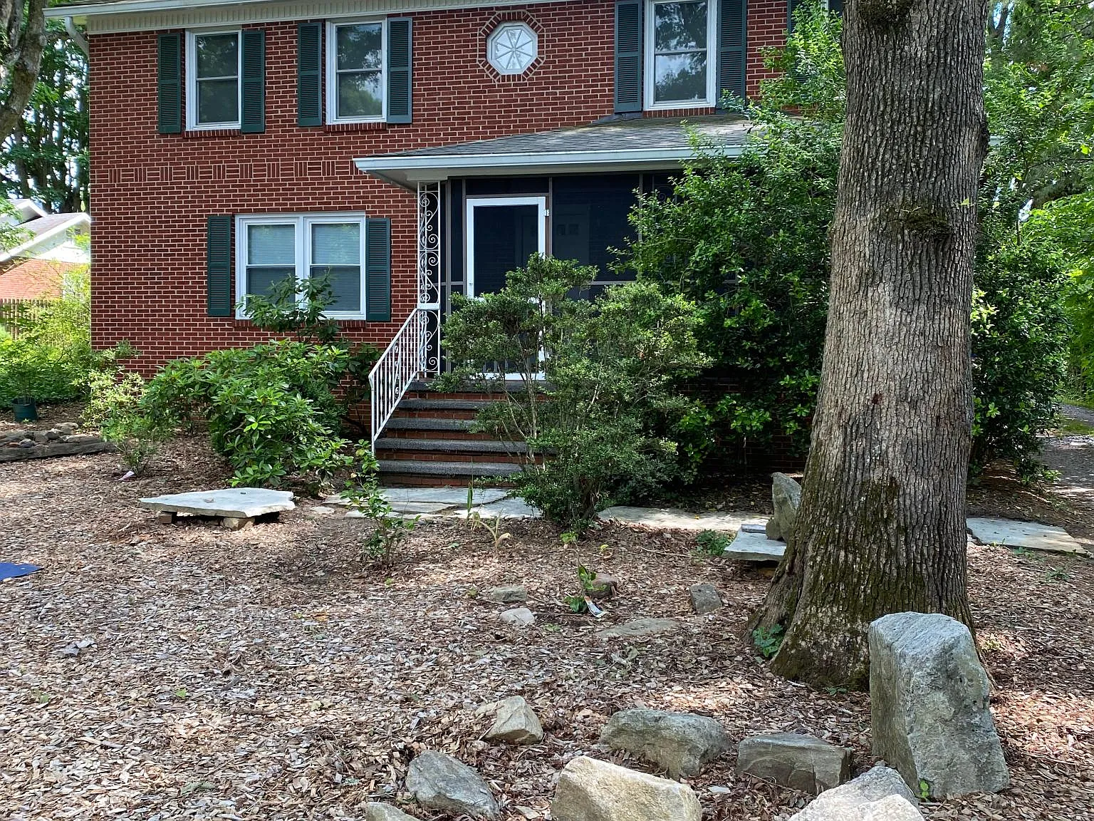 673 Fairview Rd — Photo 4