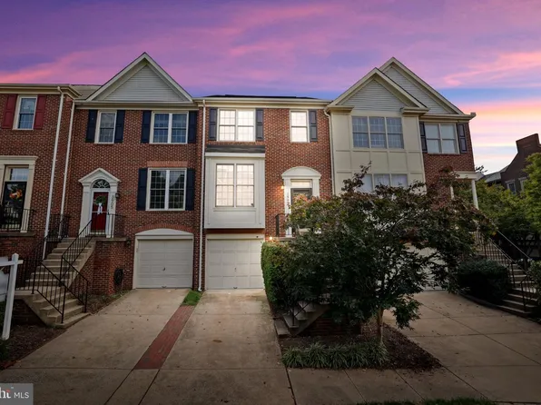3903 Charles Ave, Alexandria, VA 22305