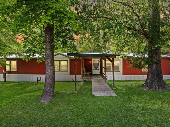 176 Parkwood St, Kilgore, TX 75662