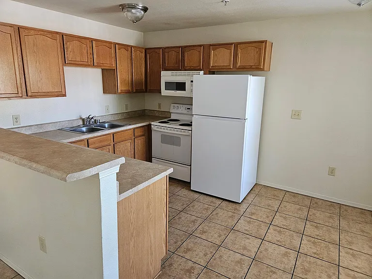2300 Stern Dr #208 — Photo 13